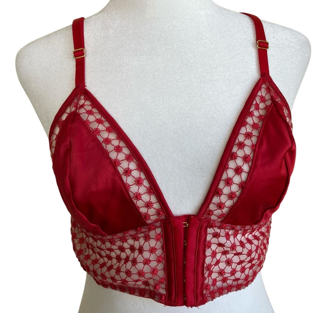 Victoria’s Secret Luxe Starburst Long Line Triangle Bra Red Sexy Strappy Satin M